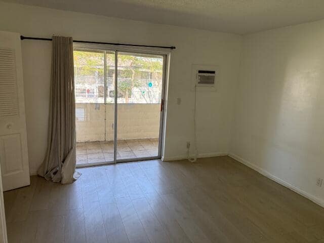 Building Photo - 119 Andover E