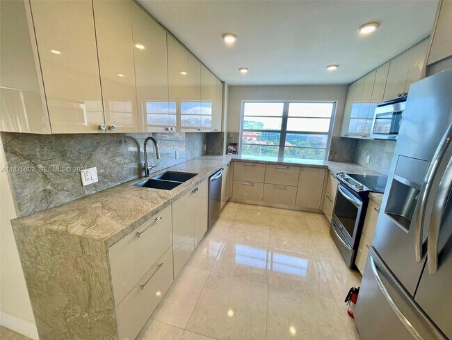 Building Photo - 2851 NE 183rd St