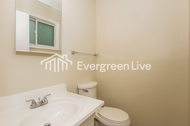 Building Photo - 3926 Kerwin Dr