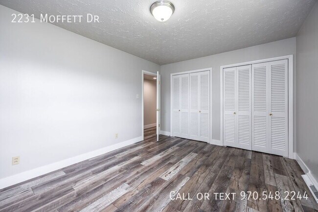 Building Photo - 2231 Moffett Dr