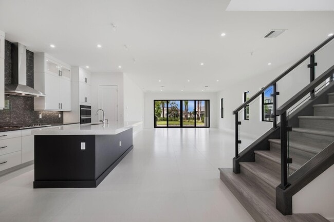 Building Photo - 12526 Solana Bay Cir