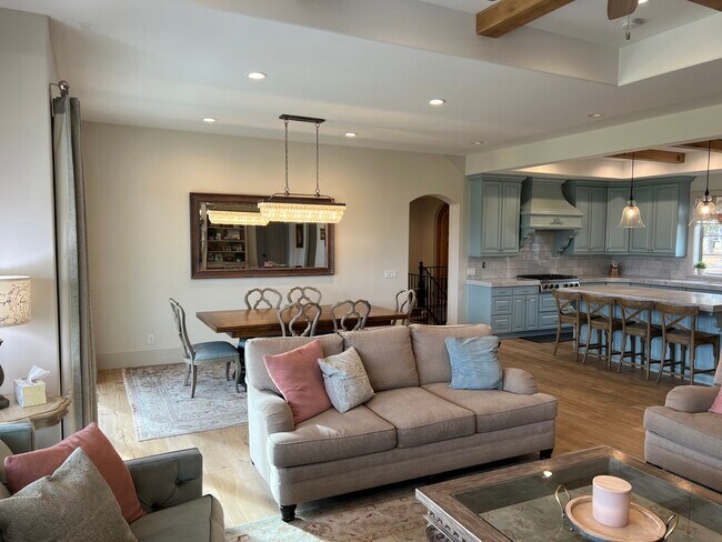 Building Photo - 129 S 700 E