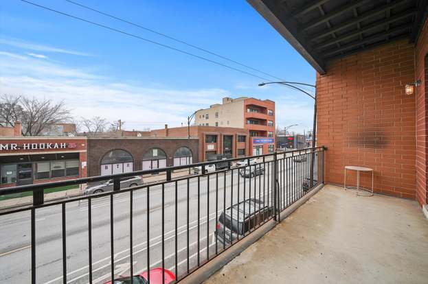 Building Photo - 5010 W Lawrence Ave