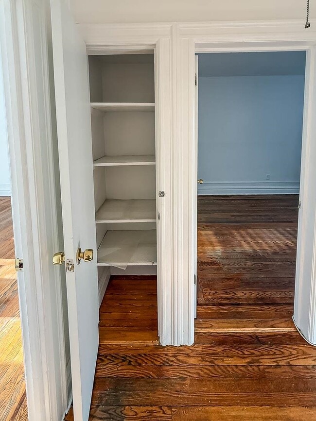 Building Photo - 36 Duncan Ave