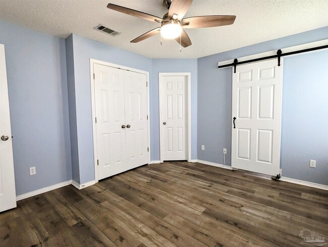 Building Photo - 2466 Redoubt Ave