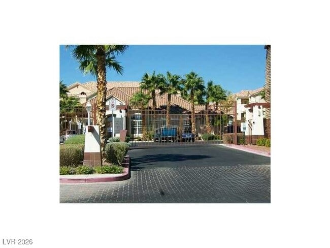 Building Photo - 5855 Valley Dr