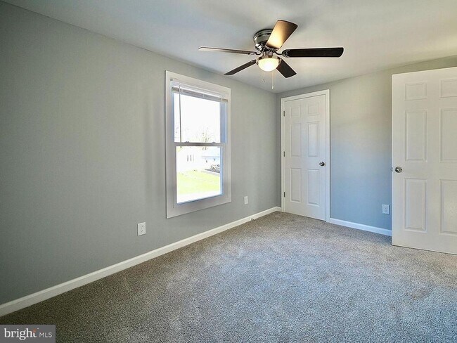Building Photo - 40 Neeld Ln