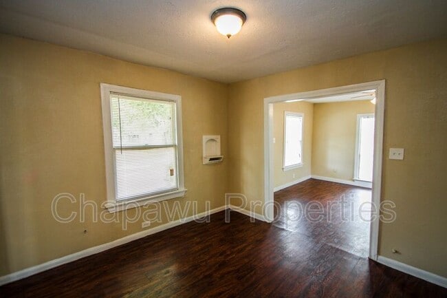 Building Photo - 1414 Gorman