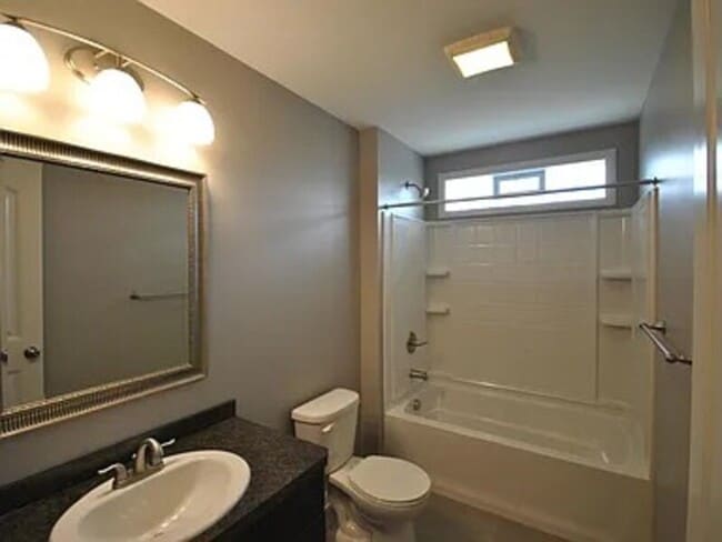 Building Photo - 4715 Mosey Ln