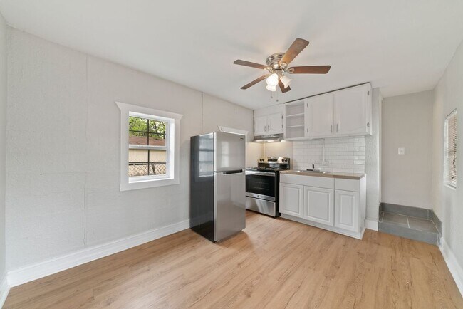 Building Photo - 226 Belmont A San Antonio TX 78202