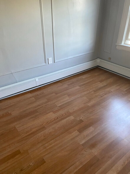 Building Photo - 98 Huntington Terrace