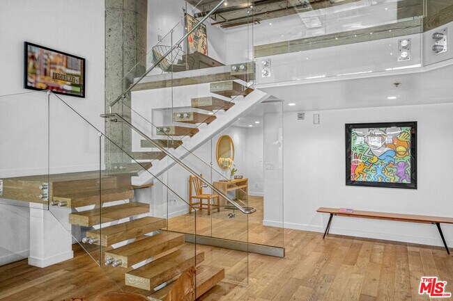 Building Photo - 1855 Industrial St