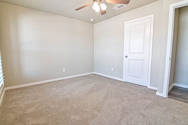 Building Photo - 2714 Southwest St