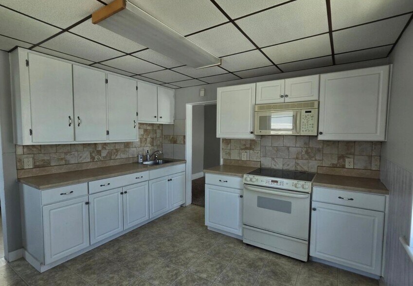 Building Photo - 409 Butler St