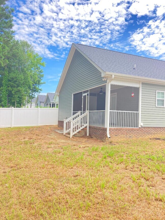 Building Photo - 3218 Marble Ct SW