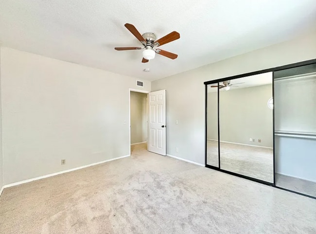 Building Photo - Beautiful 5B/3BA Home in Rancho Bernardo A...