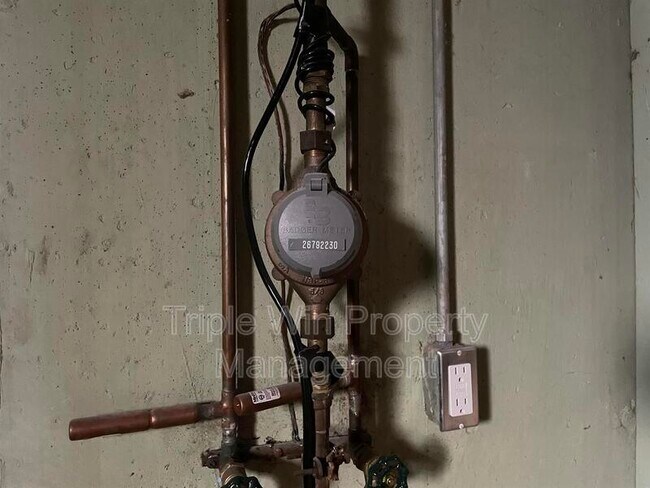 Building Photo - 11423 Ortega Dr