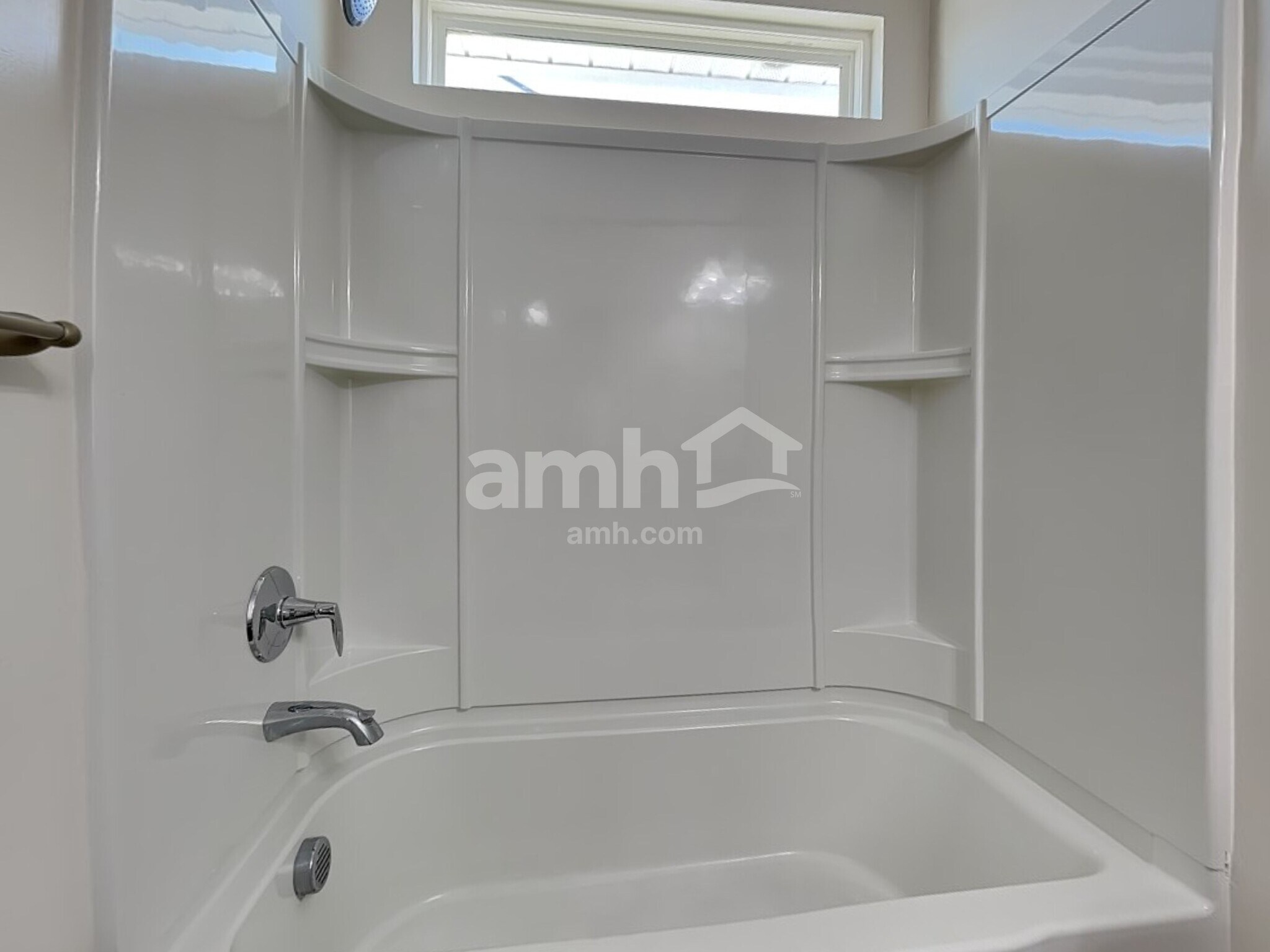 Building Photo - 243 Dogwood Cir