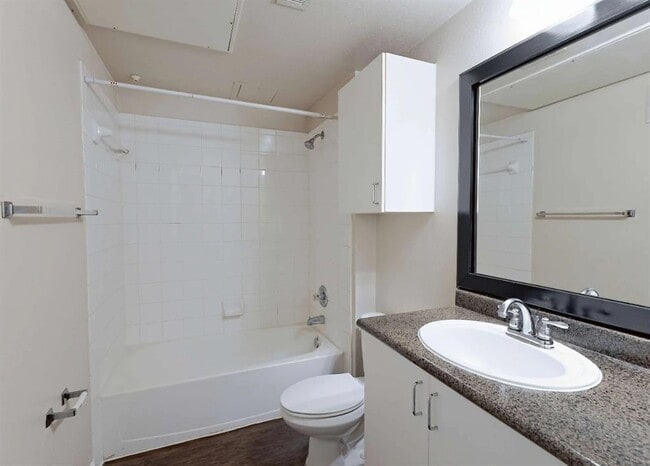 Building Photo - 10505 S I-35 Frontage Rd