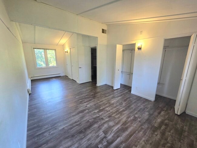 Building Photo - 4609 Stettin Dr