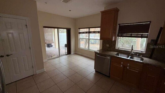 Building Photo - 7181 Regina Way