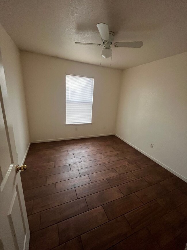 Building Photo - 3302 Alicante Ct