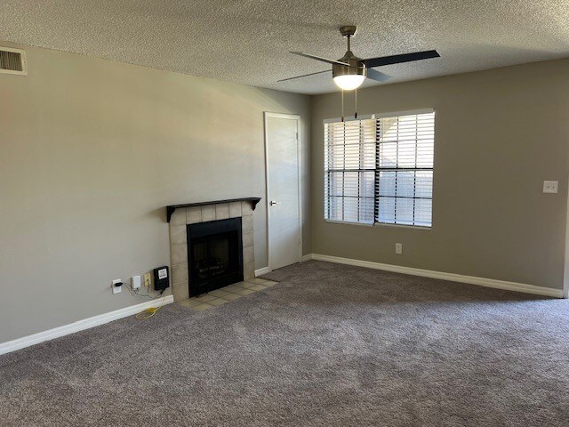 Building Photo - 345 Lakepointe Dr