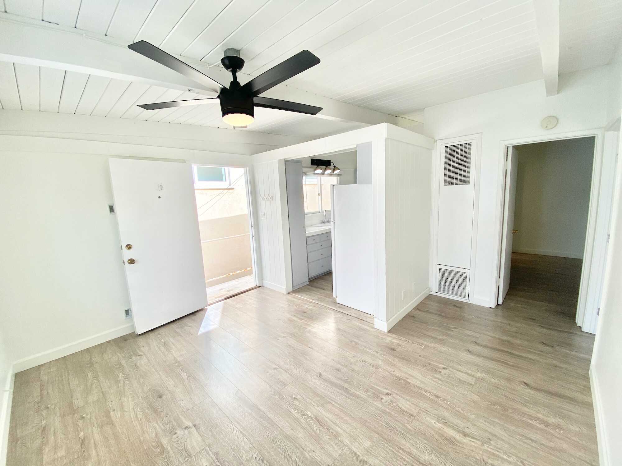 Building Photo - 121 Rosecrans Pl
