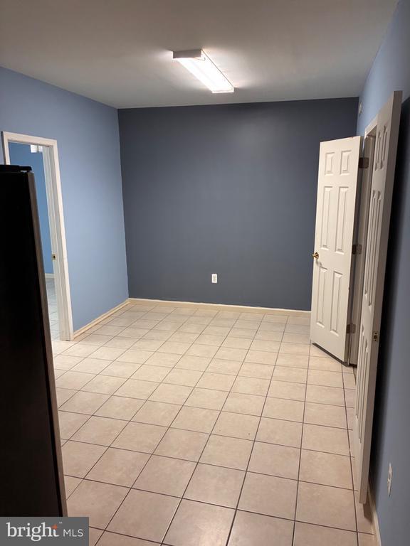 Building Photo - 3107 Edgewood Rd