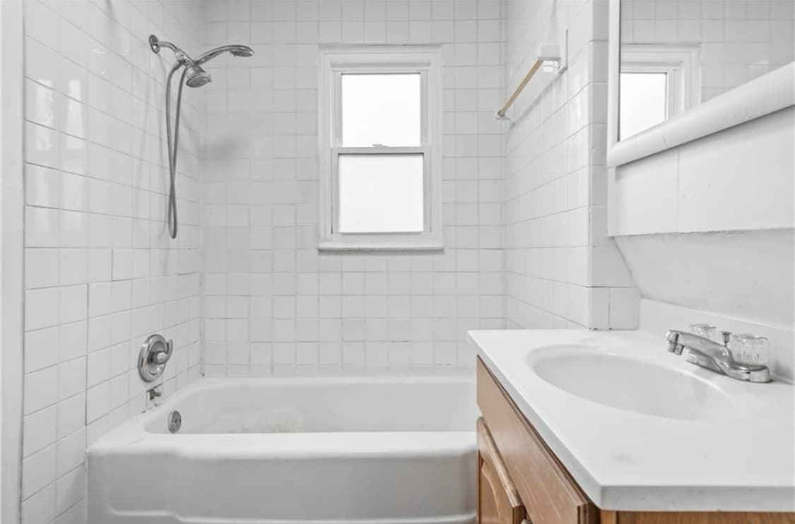 Bathroom - 600 Ridgeview Ave