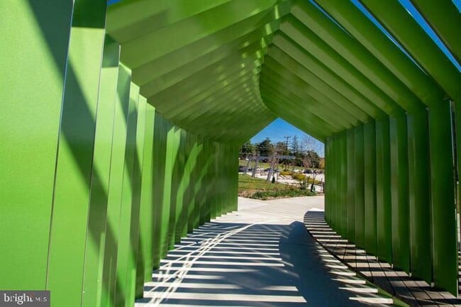 Building Photo - 2216 S Quincy St