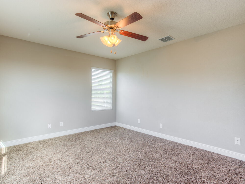 Building Photo - 1705 Southern Oak Loop