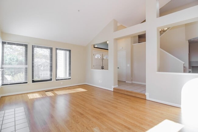 Building Photo - 412 Wood Hollow Dr