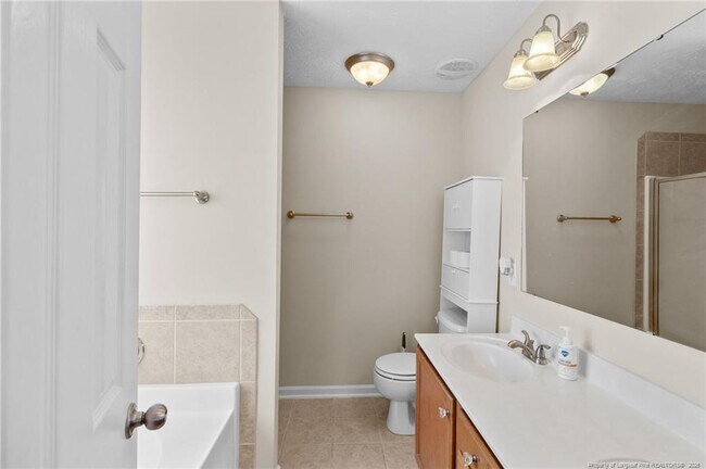 Building Photo - 255 Collinwood Dr