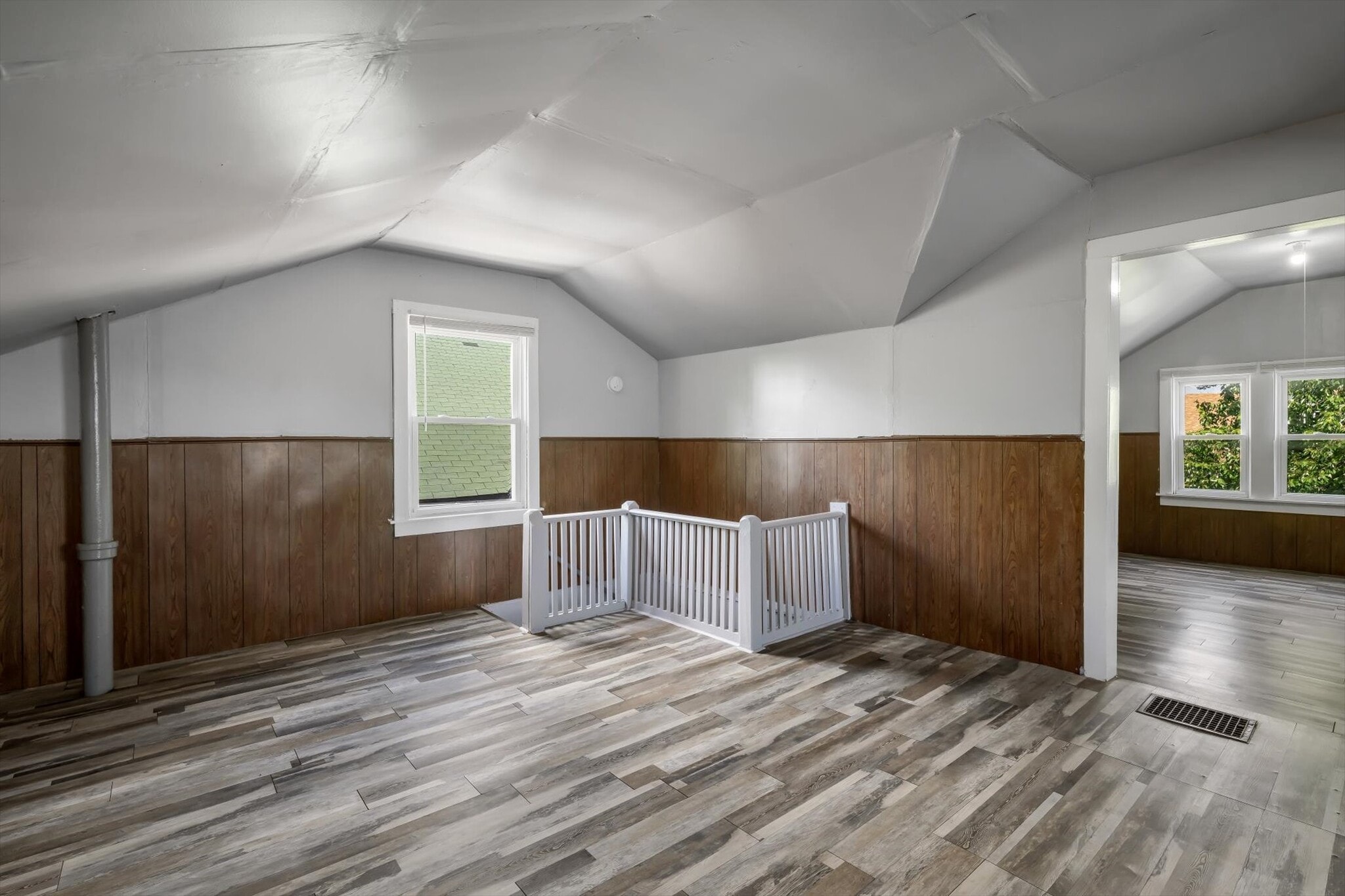 Building Photo - 1223 Gruner pl