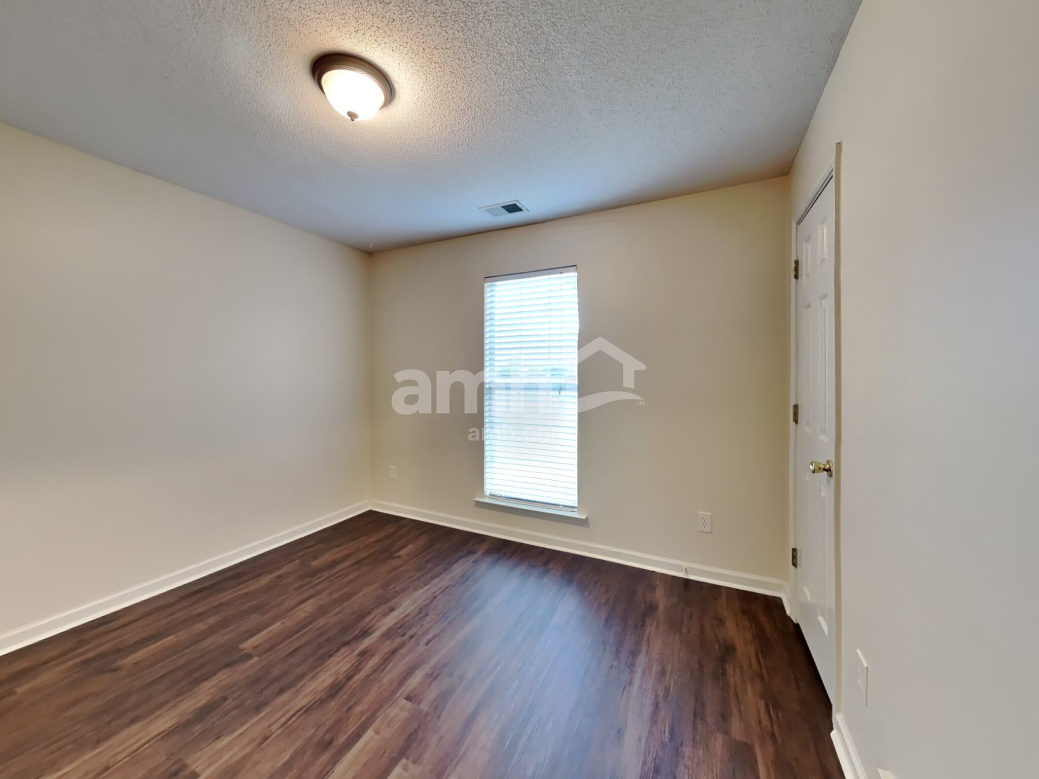 Building Photo - 10188 Kay Oak Cove