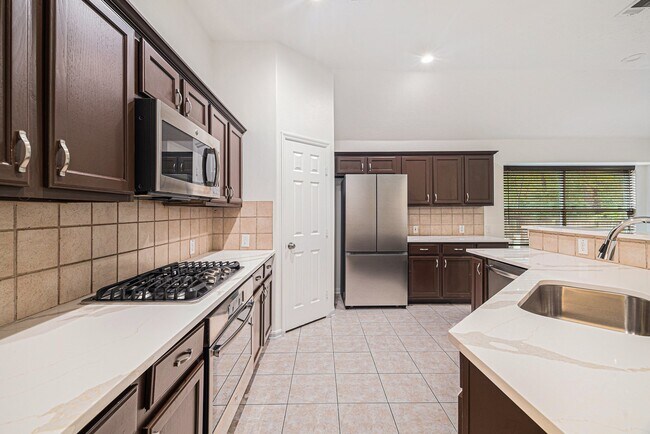 Building Photo - 87 N Veranda Ridge Dr