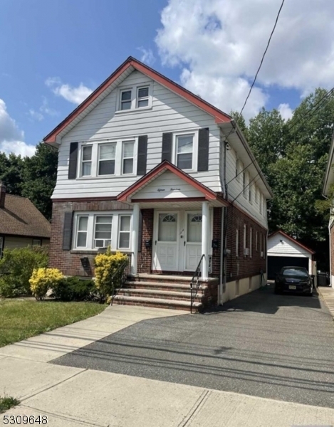 Primary Photo - 15-48 Parmelee Ave