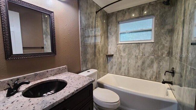 Building Photo - 1742 Cardinal Dr