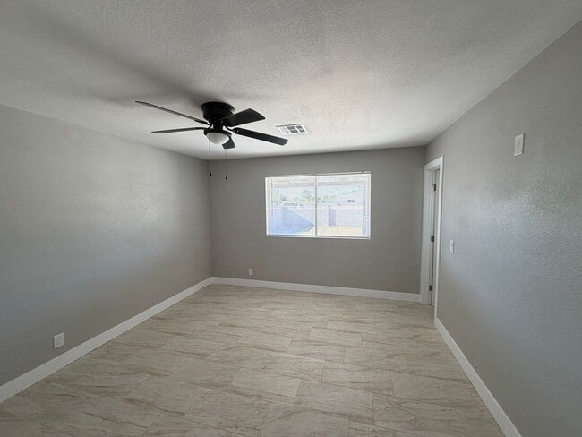 Building Photo - Newly Remodeled 4 Bedroom Two Bath Home