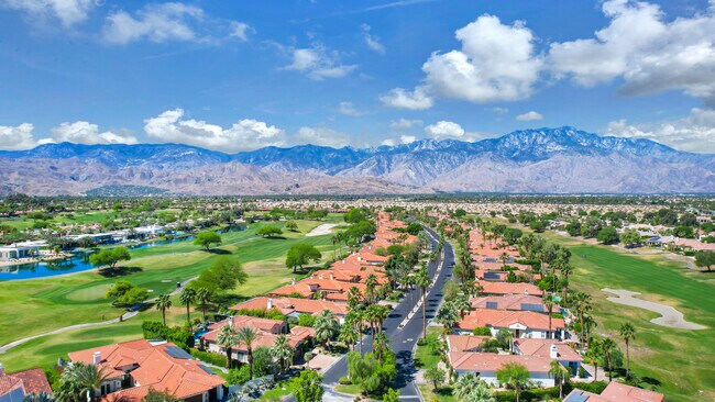 Building Photo - 267 Loch Lomond Rd