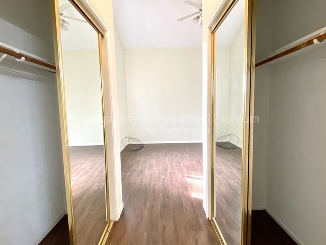 Building Photo - 5811 W Sample Ave