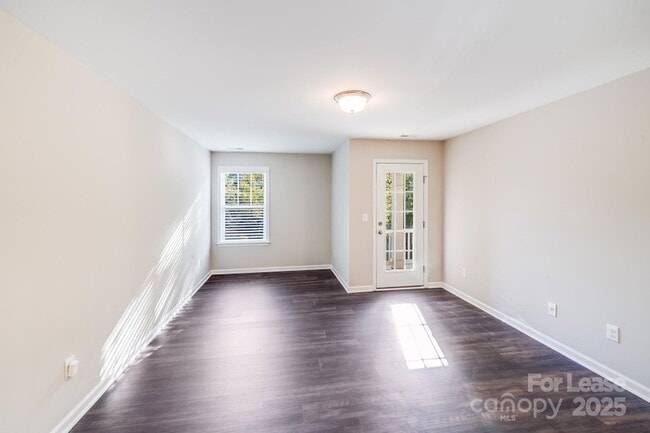 Building Photo - 13122 Oakhaven Glen Ln