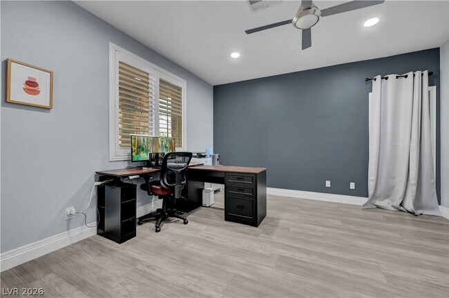 Building Photo - 1289 Vietti St
