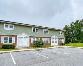 Building Photo - 2105 Grand Prix Dr