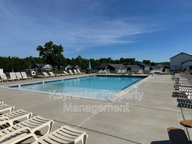 Building Photo - 350 Hammerstone Dr