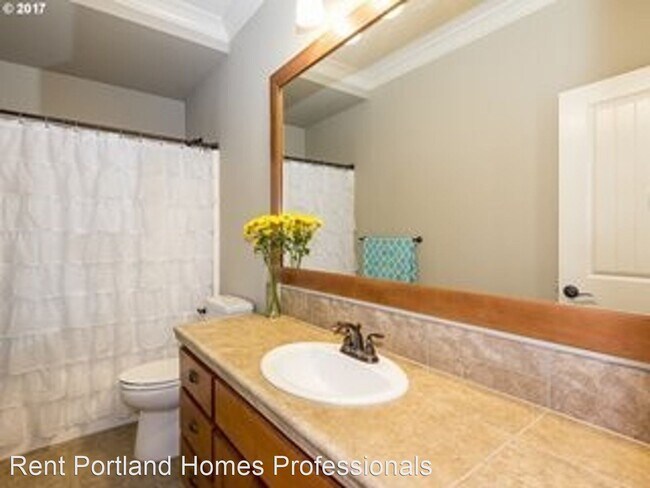 Building Photo - 3 br, 2.5 bath House - 17440 SW Cricket Court