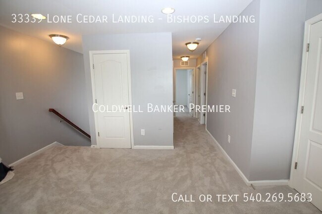 Building Photo - 33339 Lone Cedar Landing