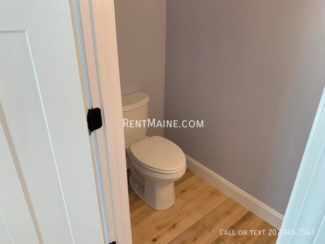 Building Photo - 14 Wildwood Dr