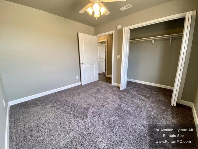 Building Photo - 501 Commons Drive